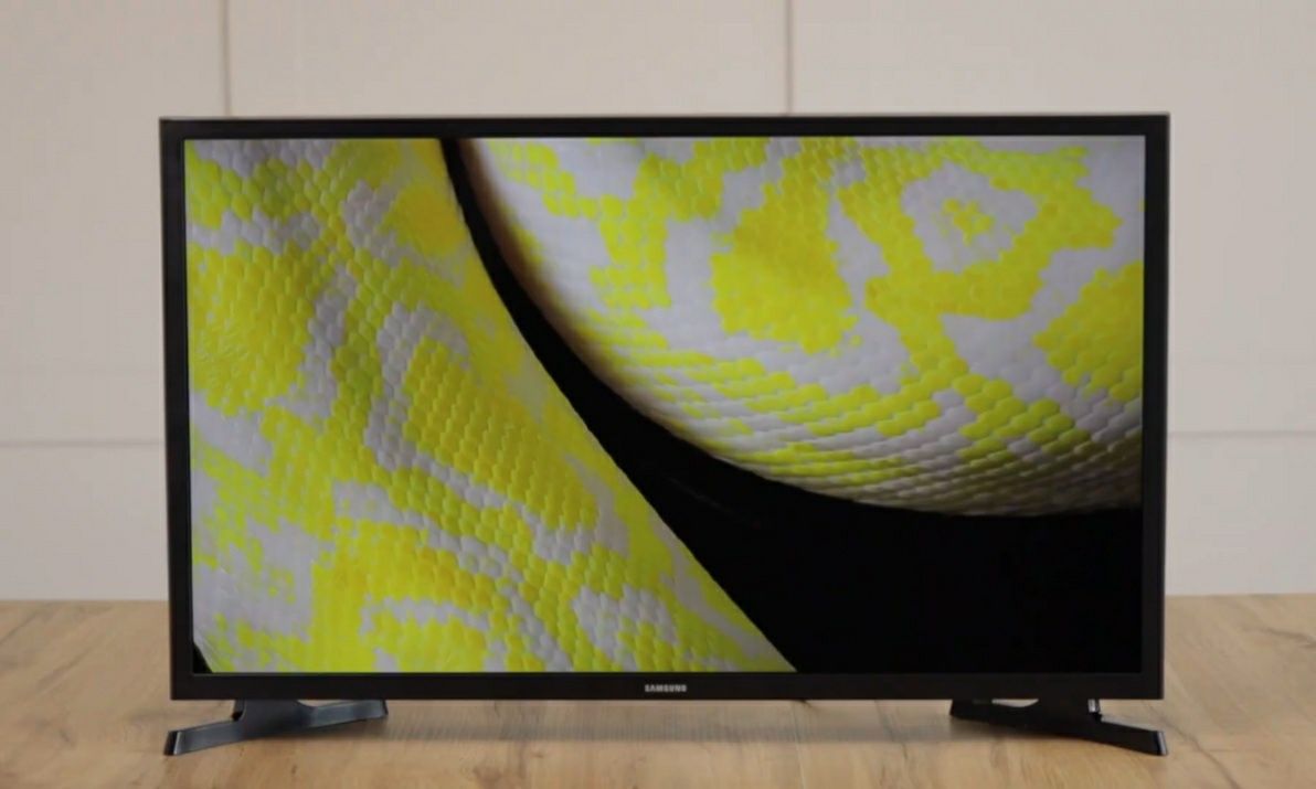 Телевизор 32" Samsung SmartTV СмартТВ с Wi-Fi и YouTube