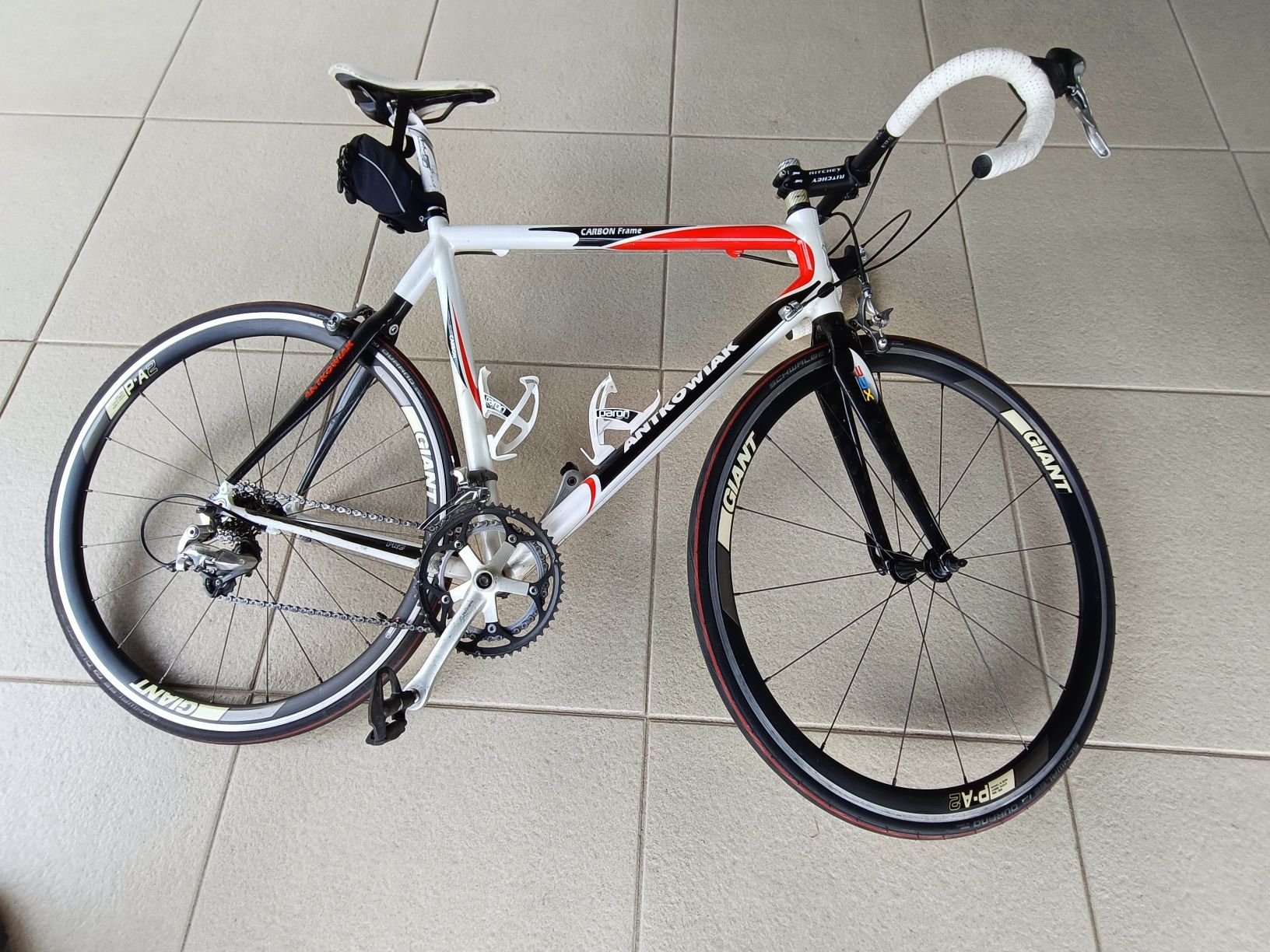 Rower szosowy firmy JAAN
