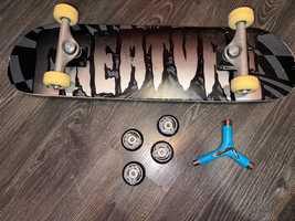 Skate semi novo com rodas e rolamentos novos