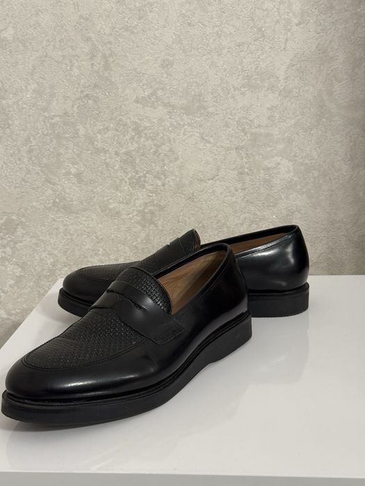 Чорні туфлі 42 розміру