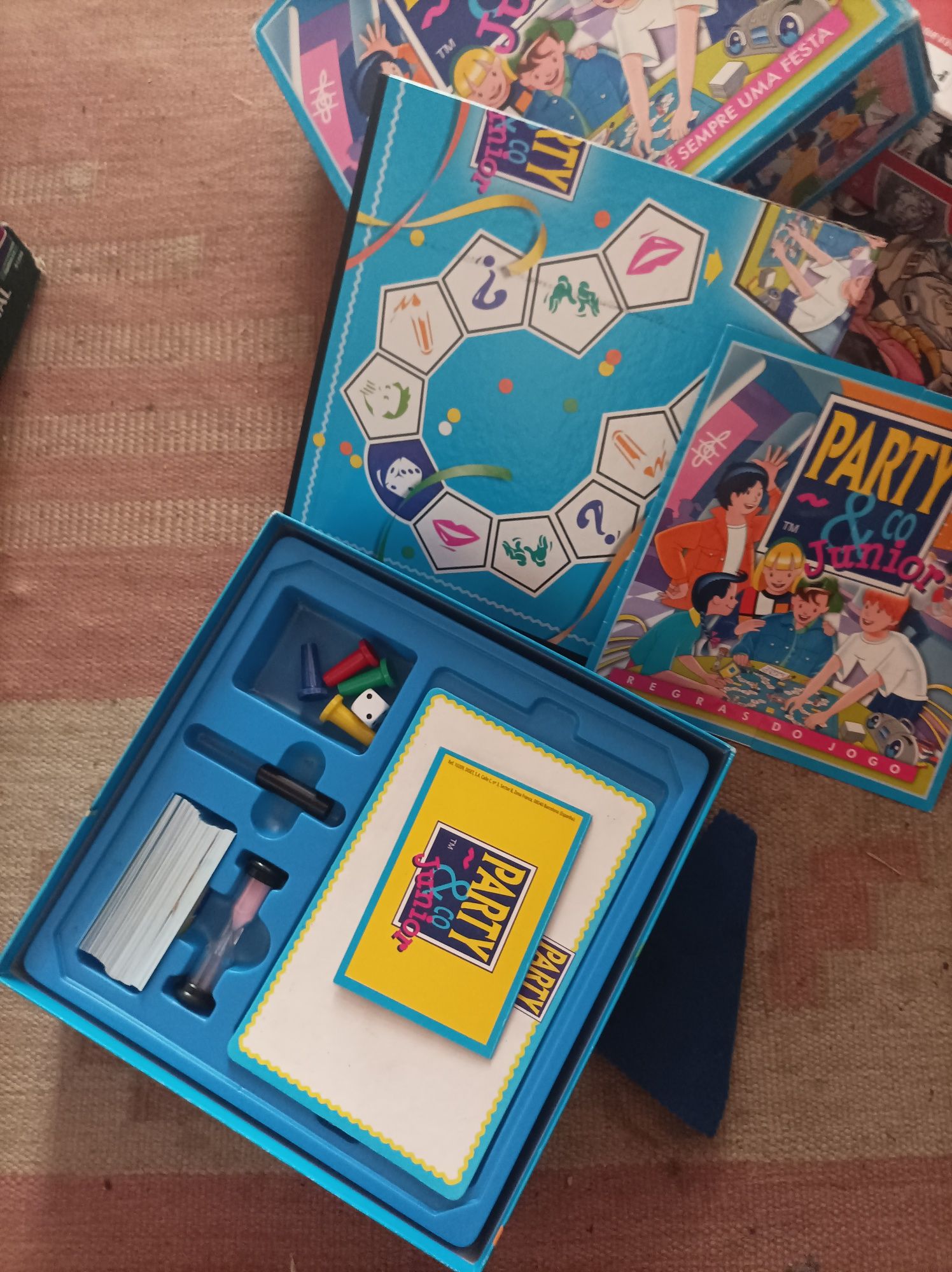 Party &company junior