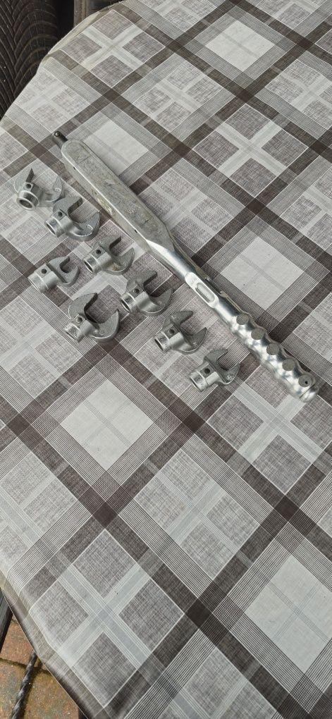 Klucz Dynamometryczny Gedore+Nasadki 17,19,22,24,27,30,32,36