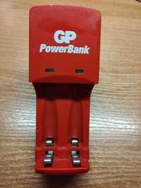 Ładowarka GP PowerBank Mini, model GPKB02GS AA/AAA