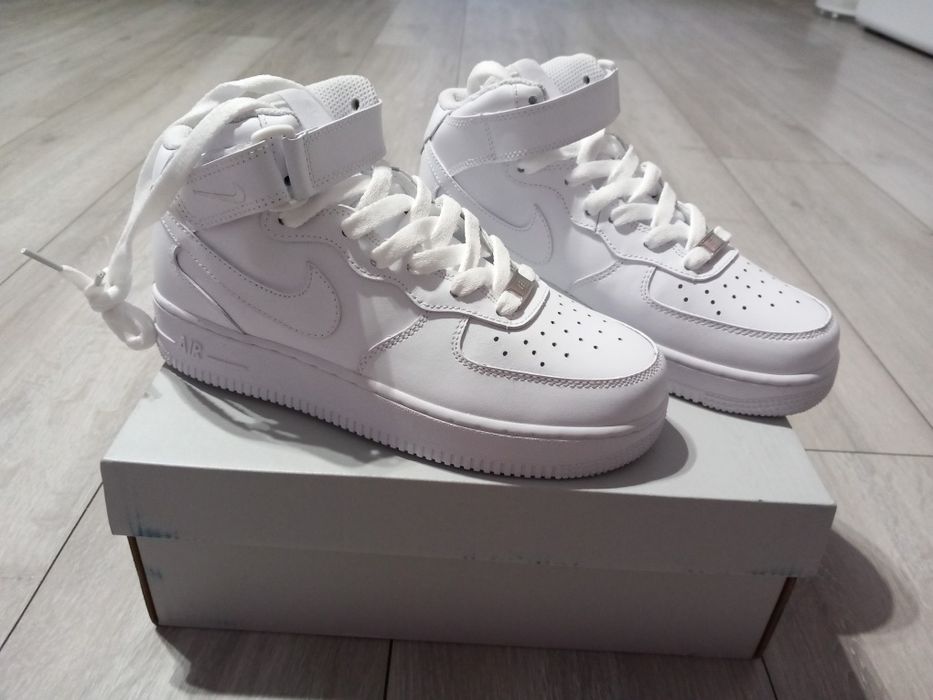 Nike air force 1 mid le sportowe wysokie buty, unisex r. 37,5