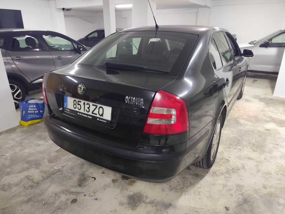 Skoda Octavia 1.6 GPL - Nacional - Aceito Retoma - Revisão Feita