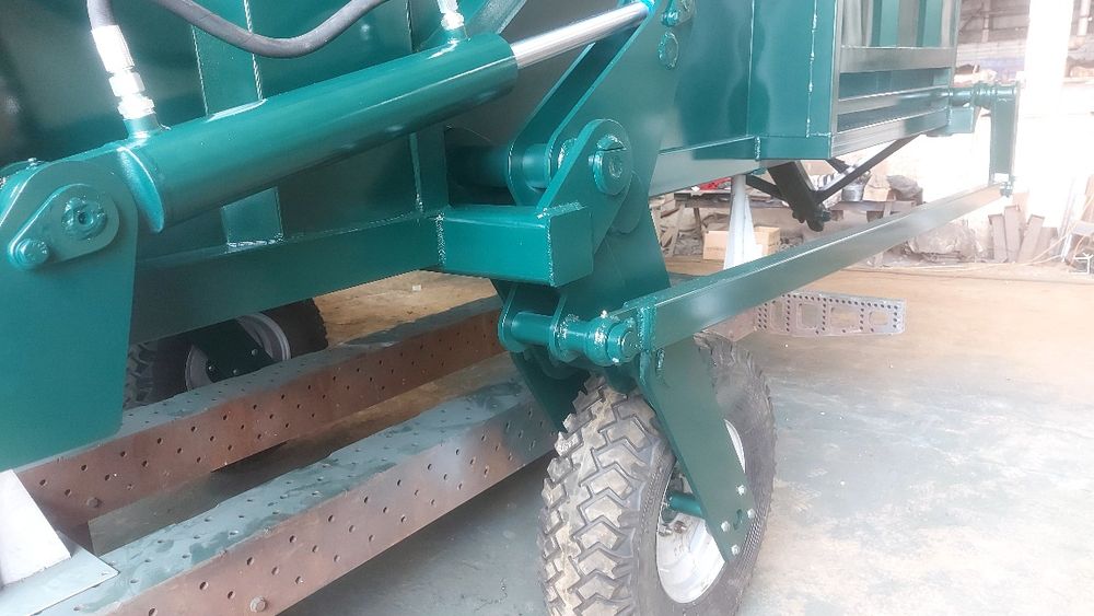 Прицеп  трап тележка для перевозки свиней, скотовоз