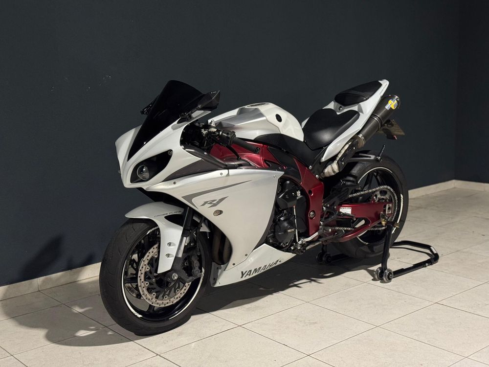 Yamaha R1 Crossplane  2012