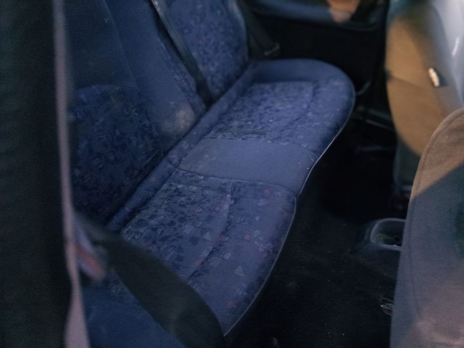 Peguoet 206 do ano 2001