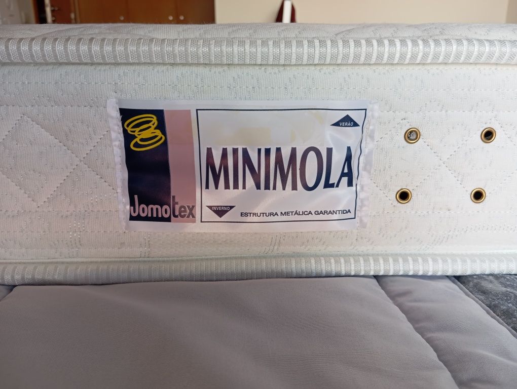 Cama de viagem de bebé com colchão de alta qual