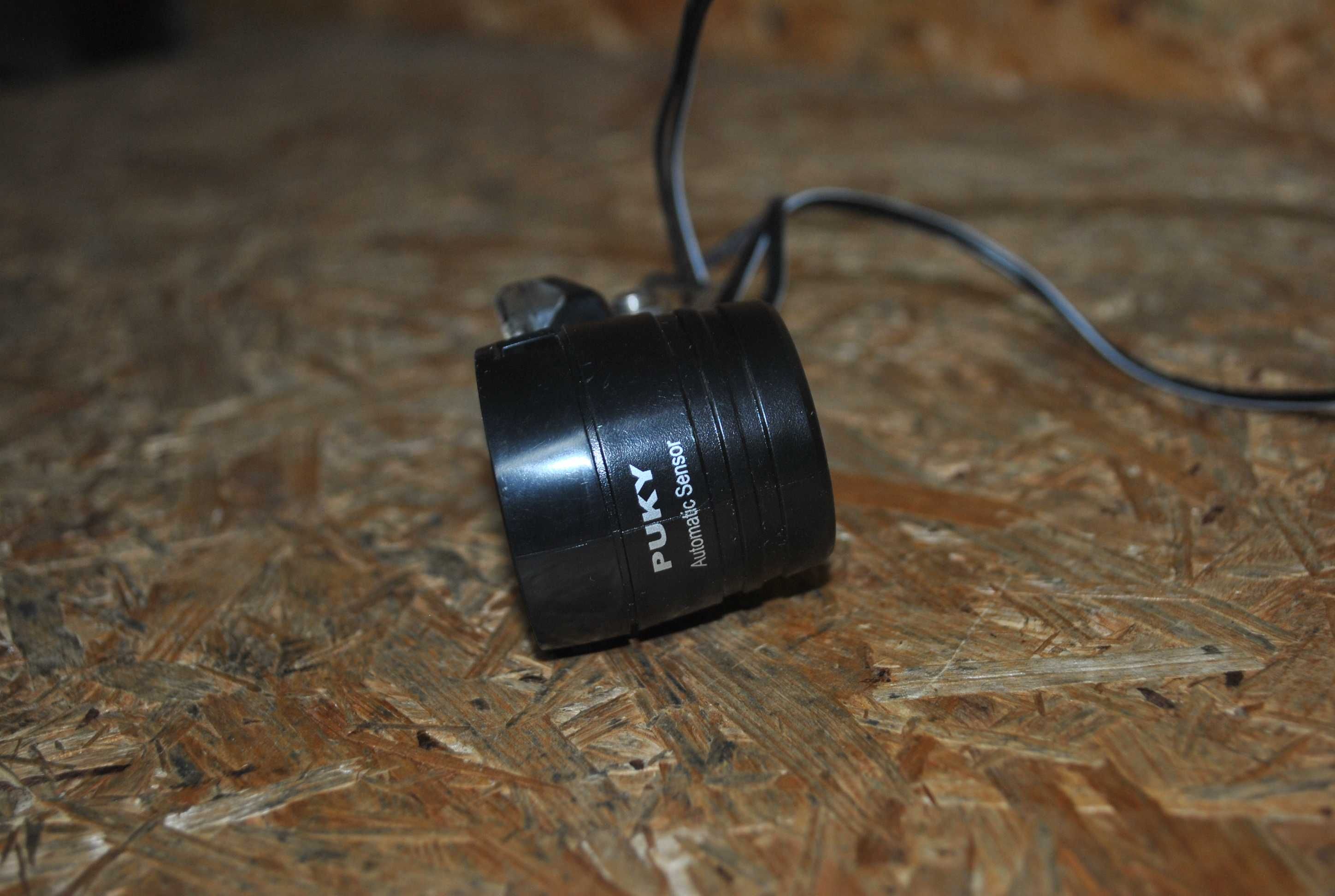 Lampa przód AXA Ecoline15 Automatic Sensor PUKY światło lampka