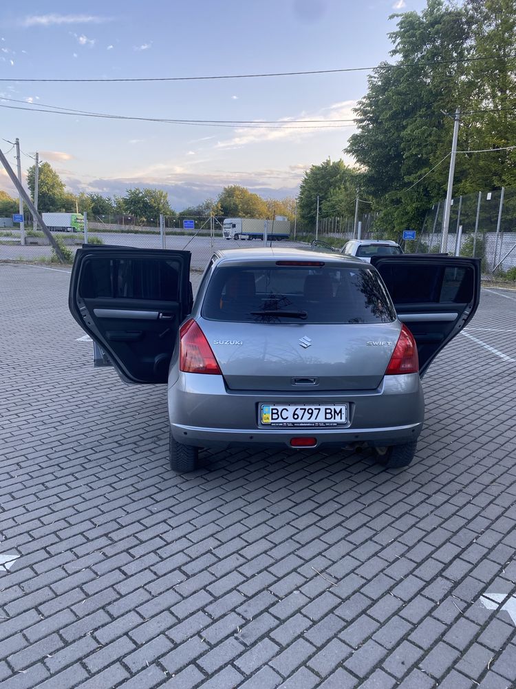 Продам авто Suzuki Swift 2006р. 1.3 бензин