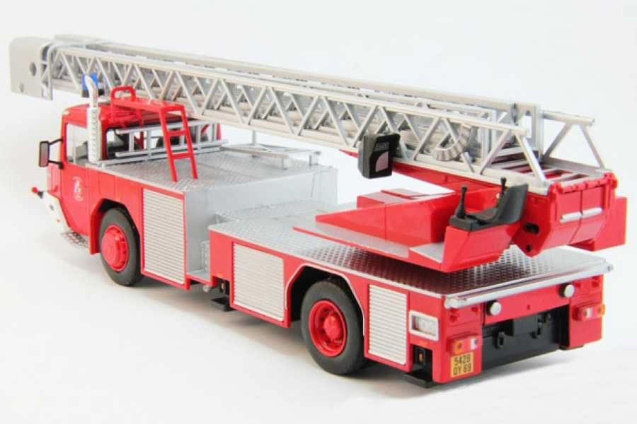 IVECO MAGIRUS 120-25 drabina straż pożarna 1:43 Altaya Hachette Ixo