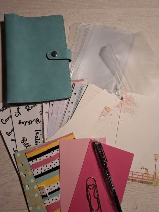 Miętowy Binder planer oszczędnościowy