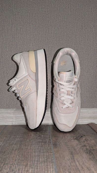 Кросівки жіночі new balance 574 beige wl574zaa устілка 25,5 рр38-39