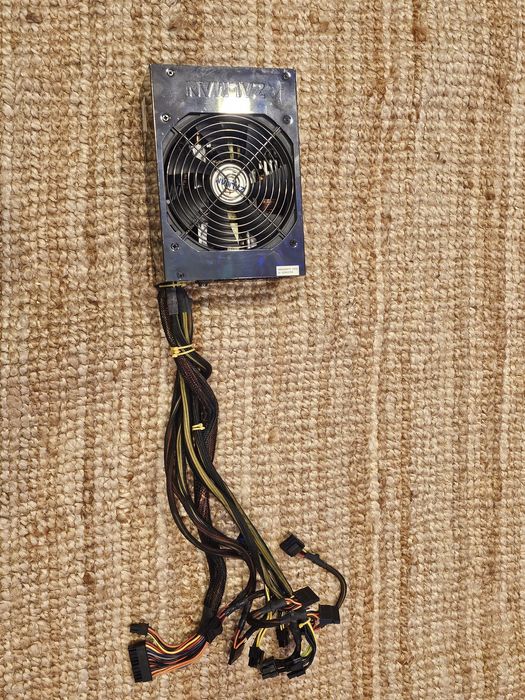 Fonte Alimentação Zalman 850W -Modelar