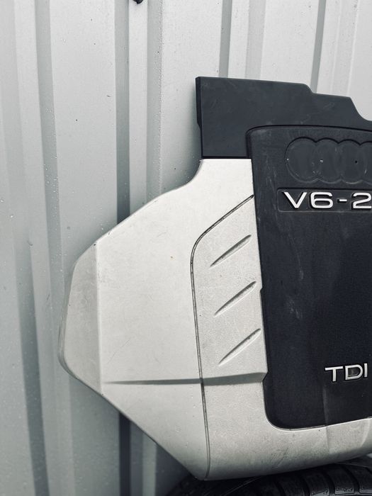 Кришка Двигуна Audi A6 C6 2.7 tdi Кришка Мотора розборка