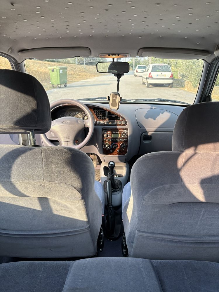 Ford Fiesta Ghia 1.3 - 1996