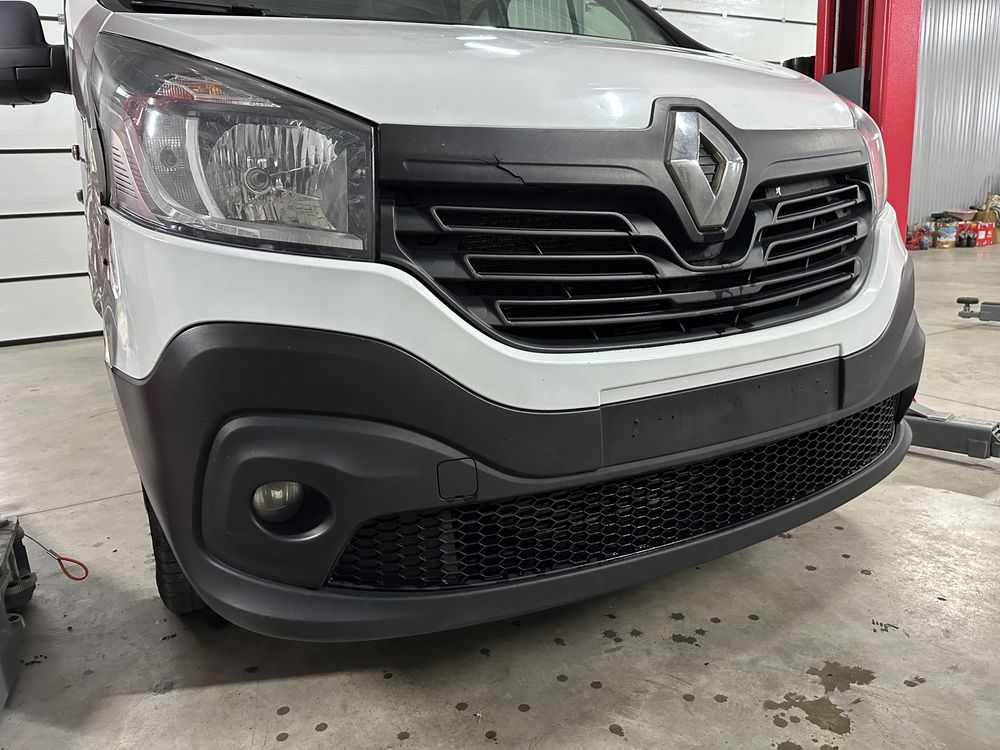 Запчастини б/у Renault Trafic 3  трафік 3