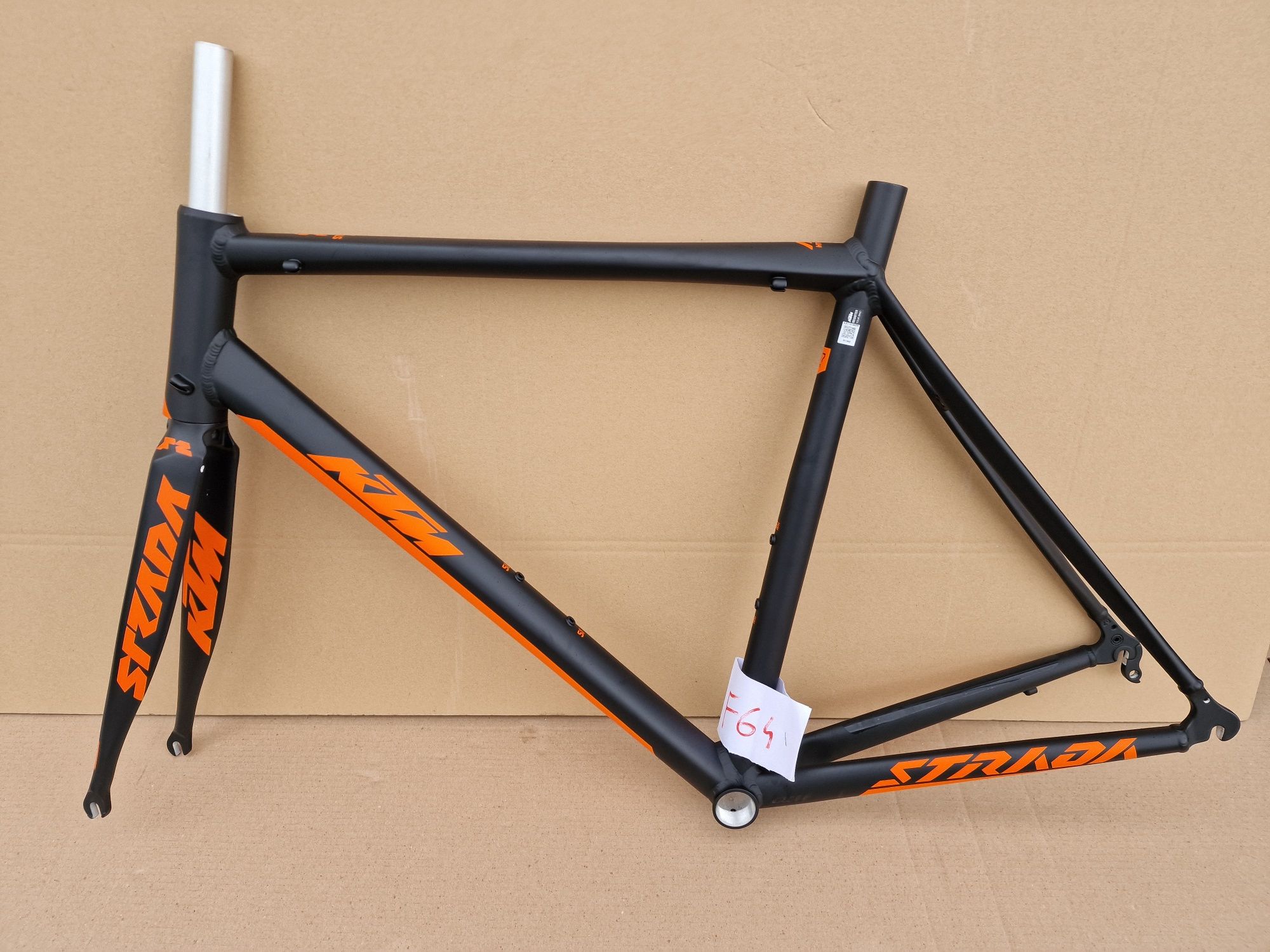 KTM STRADA 1000 rama szosowa alu z widelcem 57 Faktura szosa FVAT