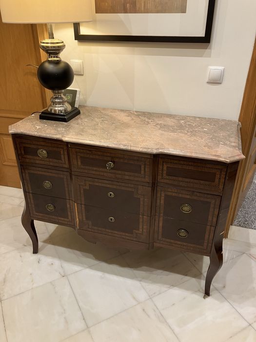 Cómoda antiga para recuperar