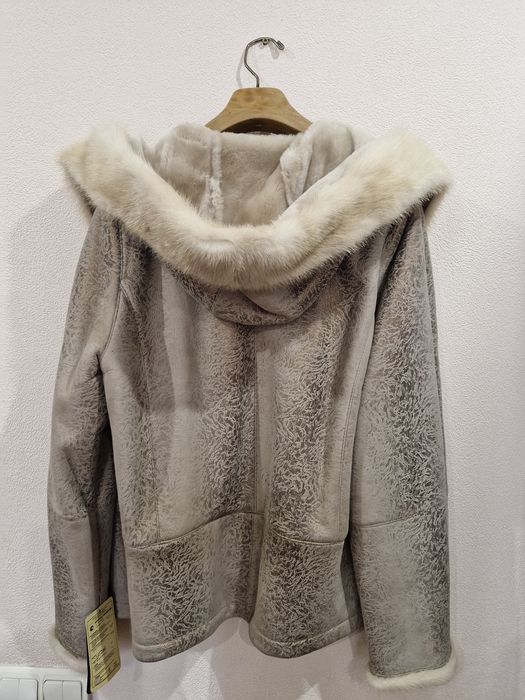 Продам дублянку жіночу.