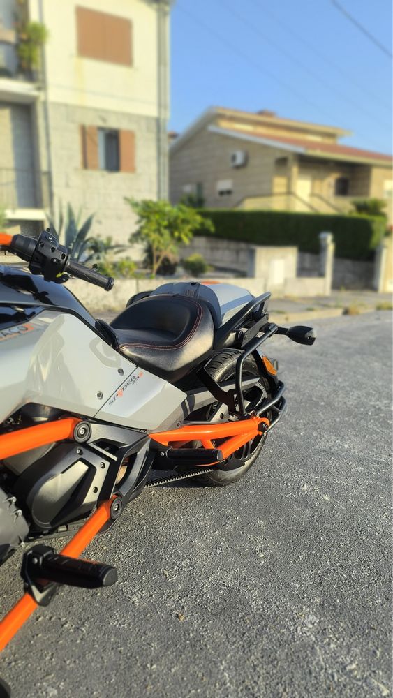 Can-Am Spyder F3