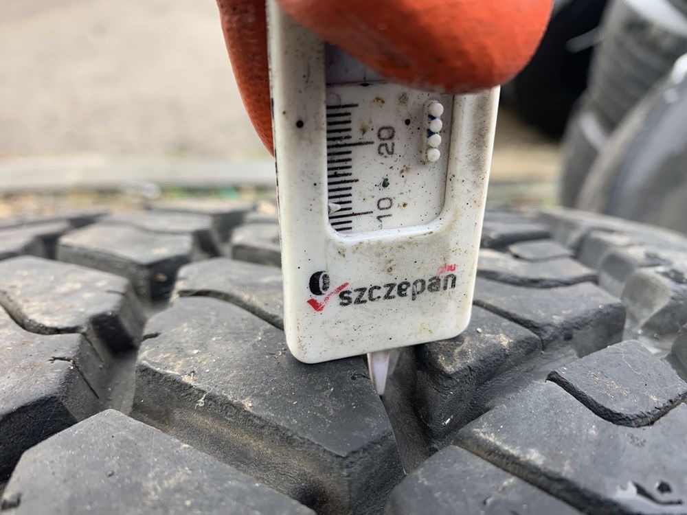 385/55/22,5 Goodyear Ultra Grip Max S - bez napraw
