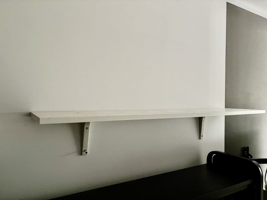 Ikea półka ścienna Bergshulg