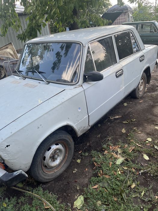 Продам Ваз 2101. С переоформлением .
