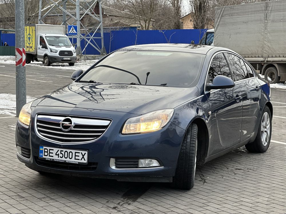 Opel Insignia 2011 2.0 diesel в хорошем состоянии!