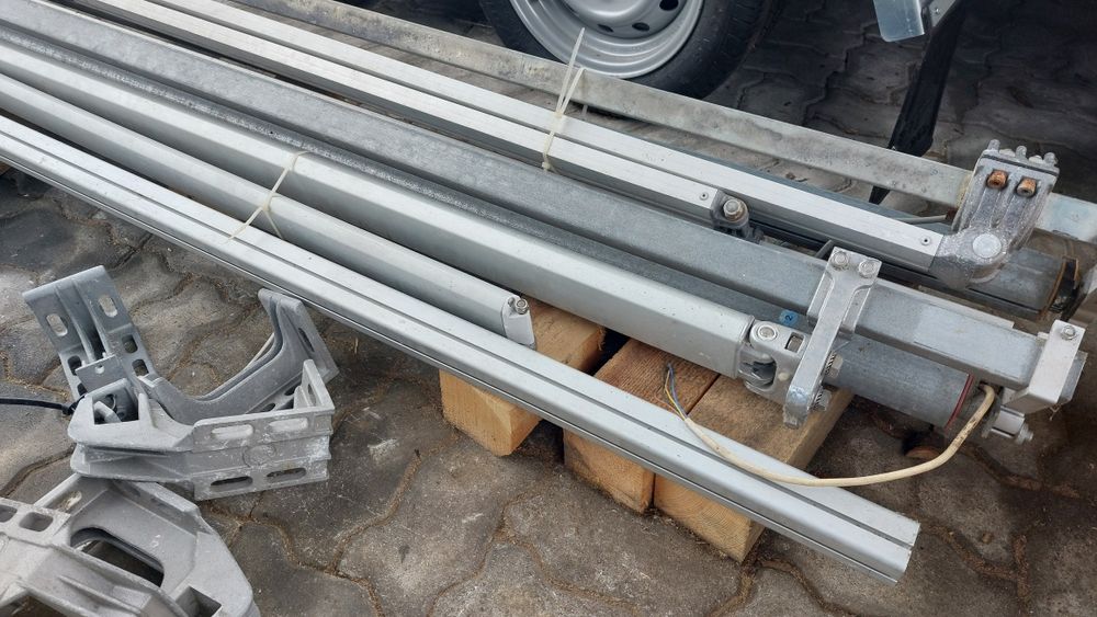 Estrutura para toldo eléctrico