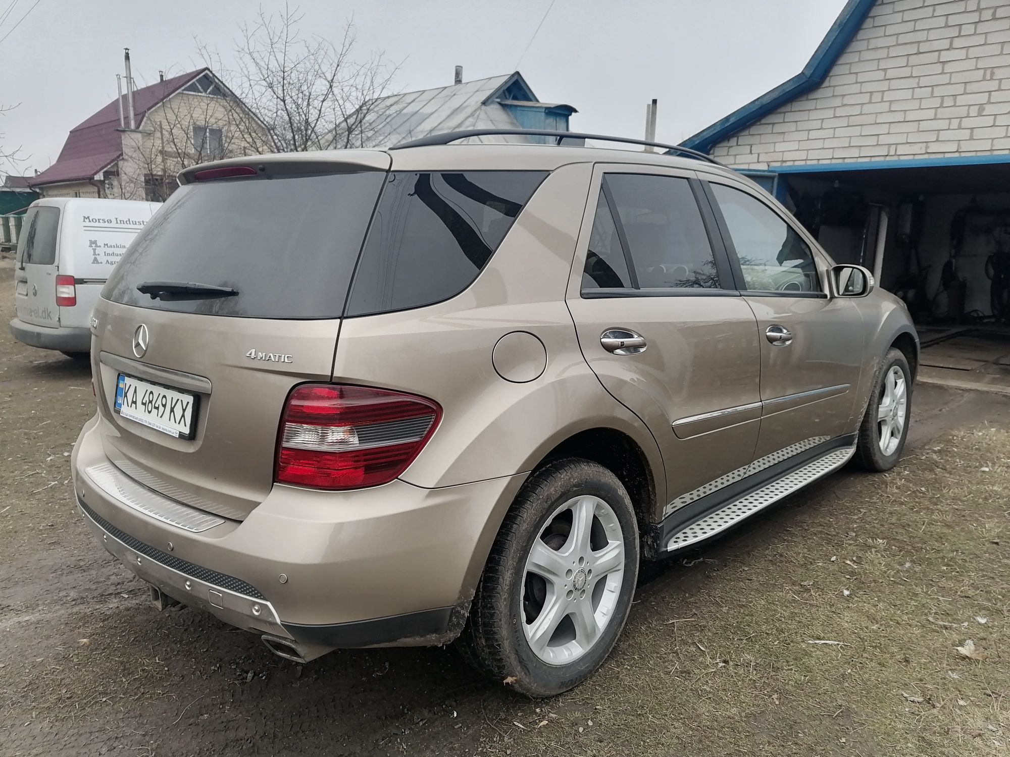 Авто Mercedes-Benz ML 350