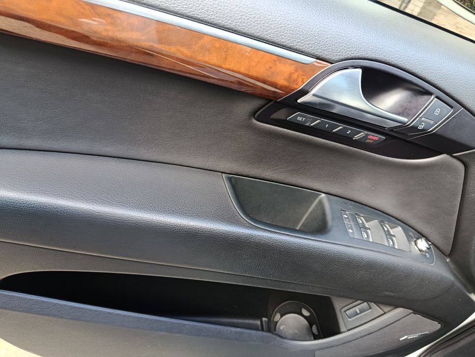 Продам Audi Q7 в отличном состоянии