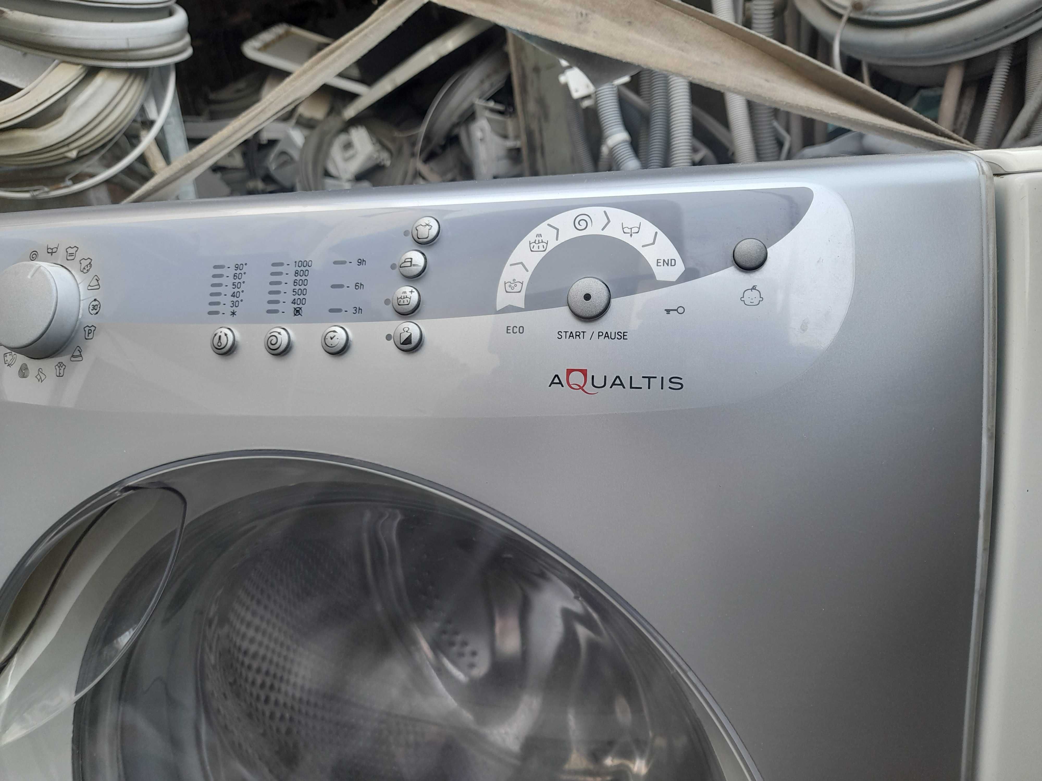 maquina de lavar roupa  Ariston  7.5 quilos 1000 rpm