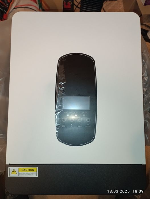 Инвертор гібридний 2200va 12v 1800w
