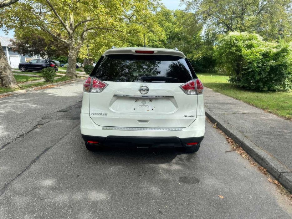 Nissan Rogue SL      2016