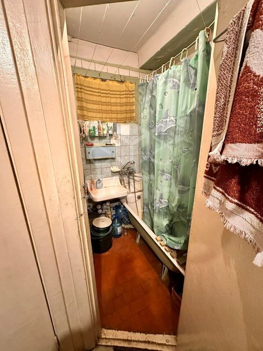 2к квартира, вул. Остафія Дашкевича 24, Воскресенка