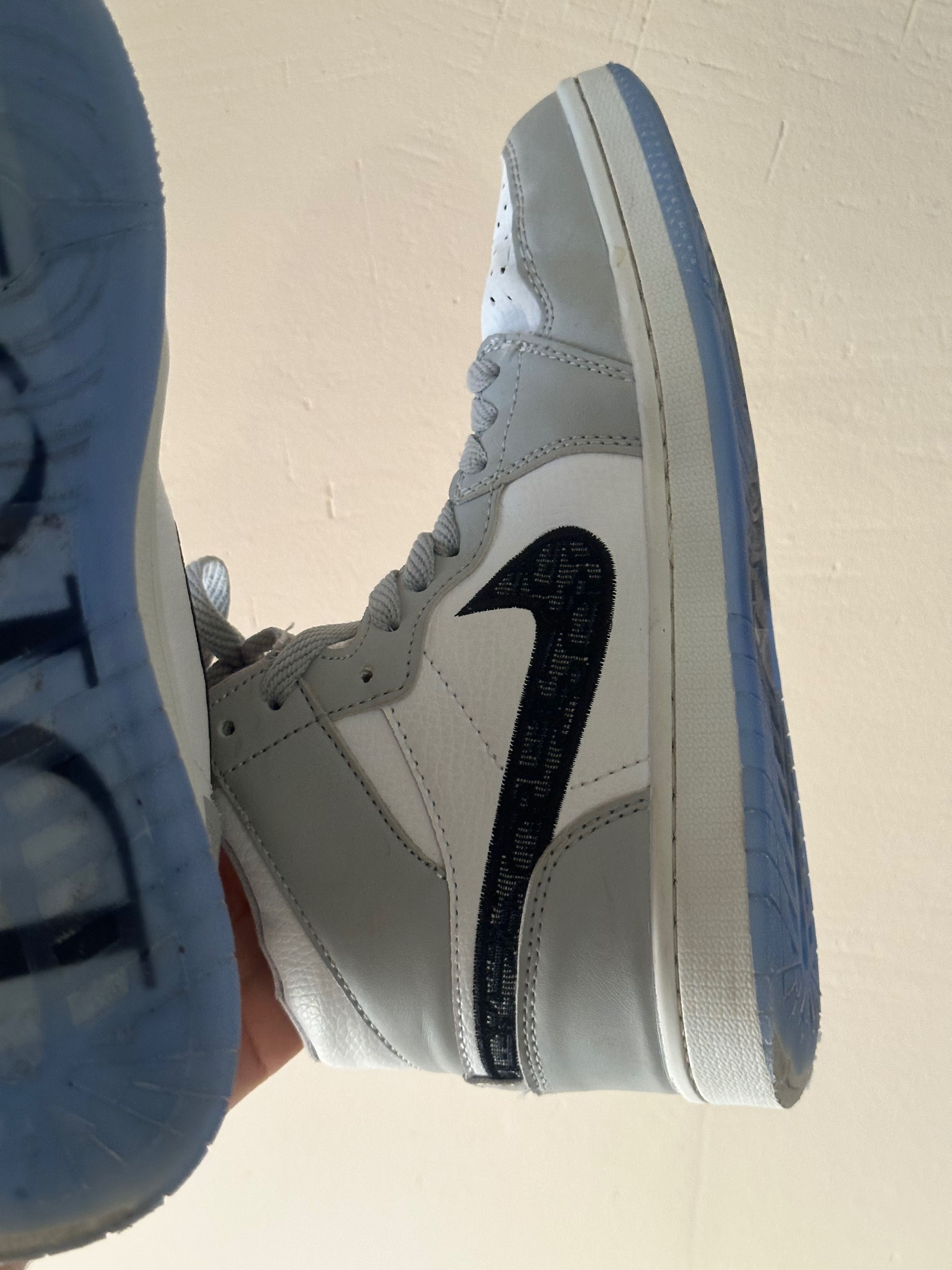 Jordan 1 Retro High x Dior