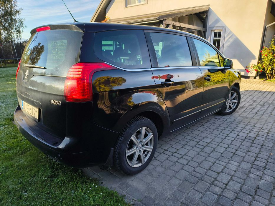 Peugeot 5008, diesel 1560 cm3, skórzana tapicerka, grzane fotele