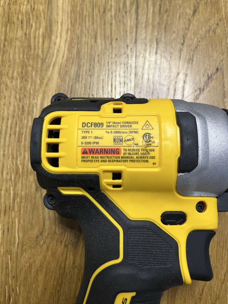 DEWALT DCF 809 20v