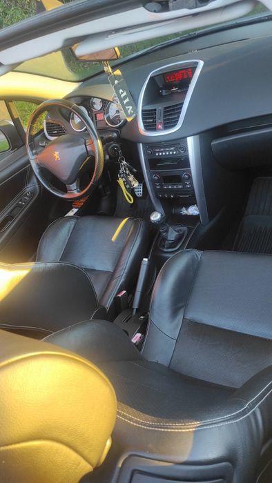 Sprzedam Peugeot 207 CC