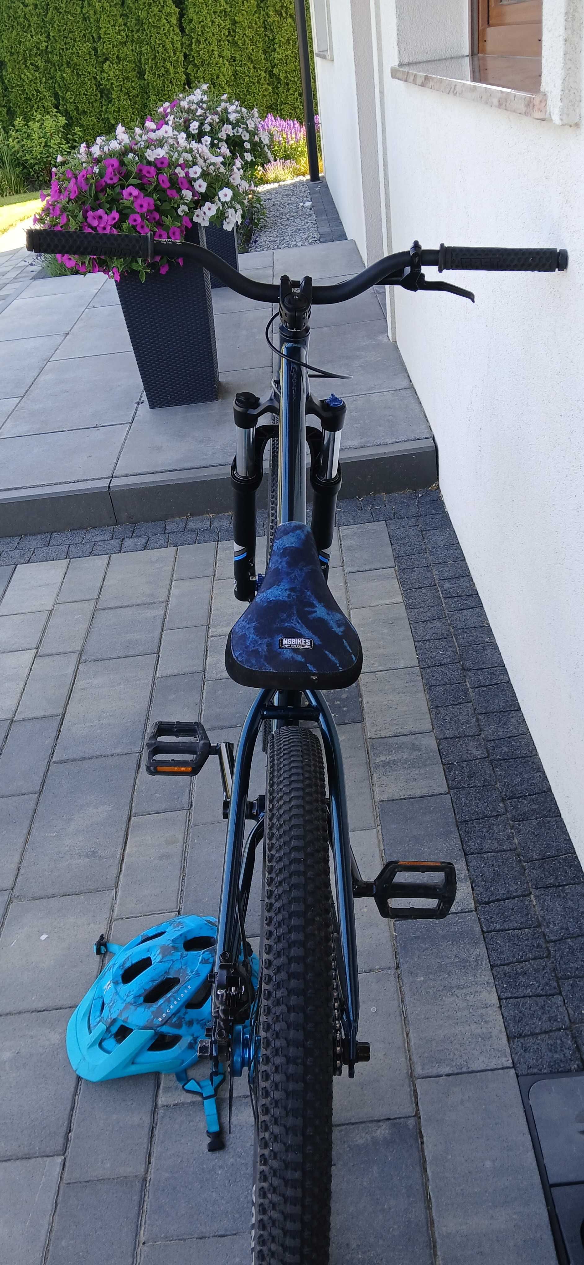 zadbany rower ns bike metropolis, używany 4 miesiące; +kask