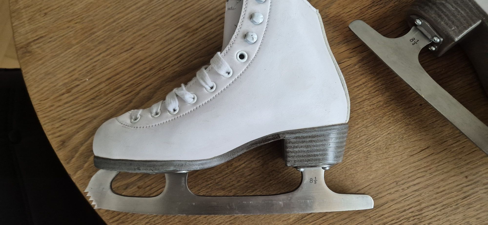 Łyżwy figurowe Riedell Opal white, jak nowe. Rozmiar 2 (34,5 EU)