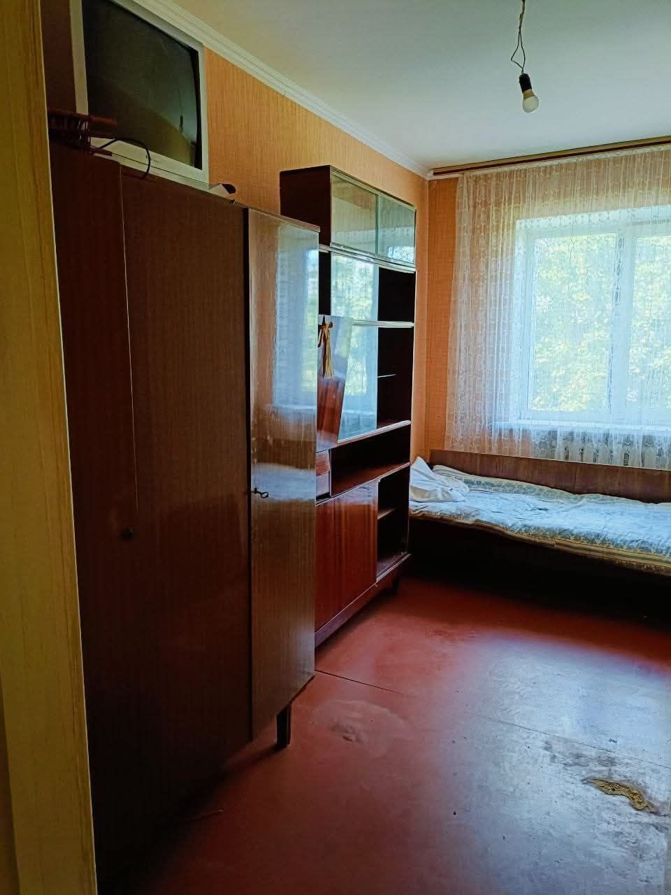 Продам 3-Х кімнатну  з автономним опаленням