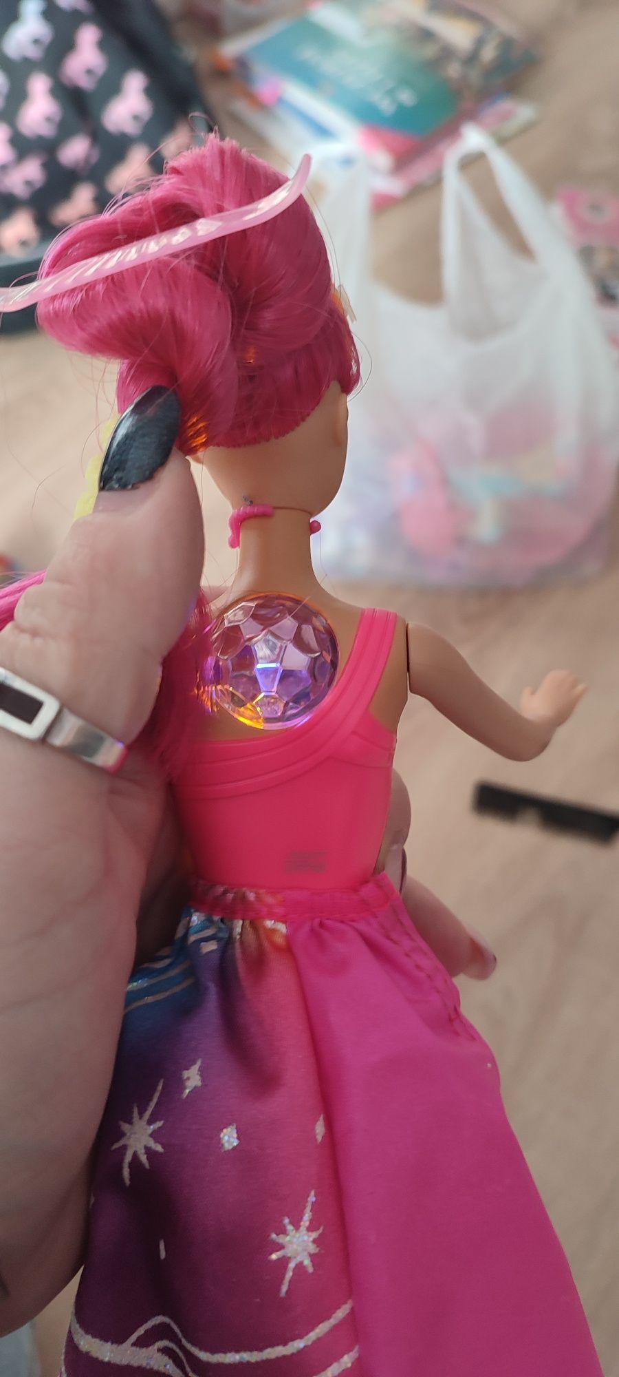 Barbie Dreamtopia Mattel lśniąca świecącą dźwięki