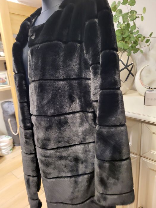 Futerko płaszczyk Reserved 44 czarne