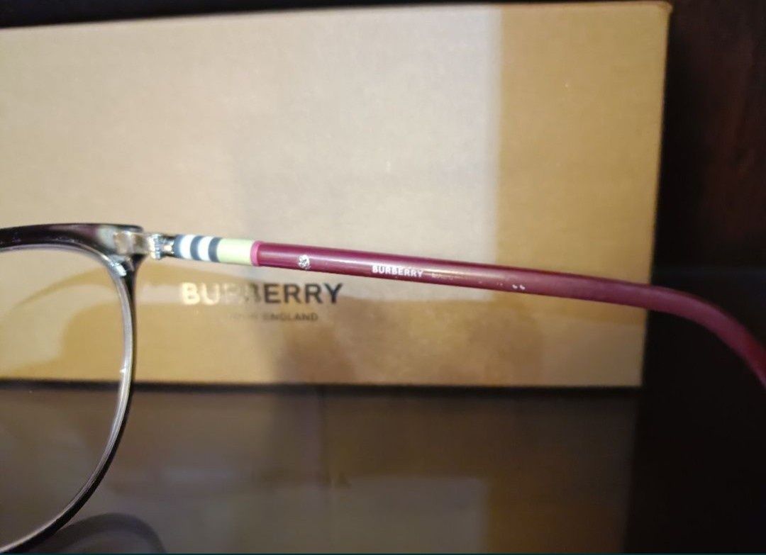 Burberry markowe okulary (oprawki + szkło) kocie oko -1,5 dioptrii