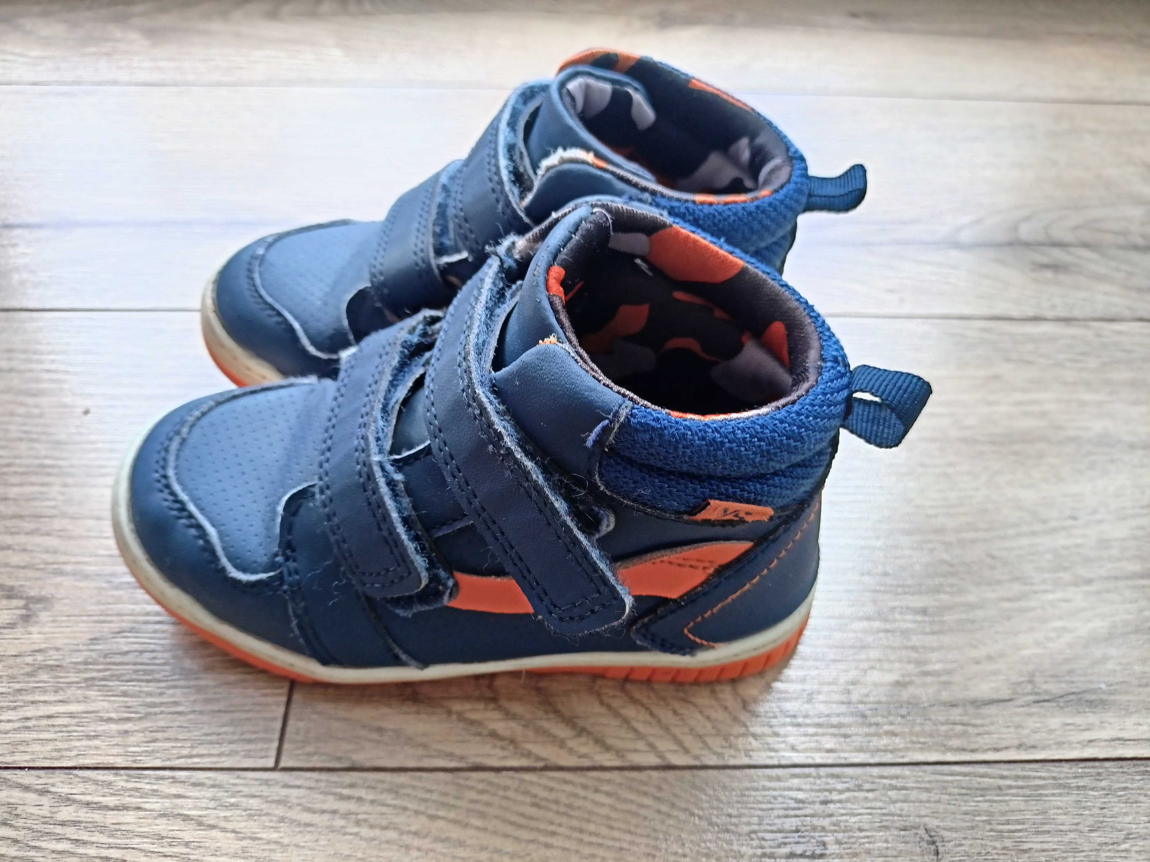 Buty jesienno-wiosenne rozmiar 25