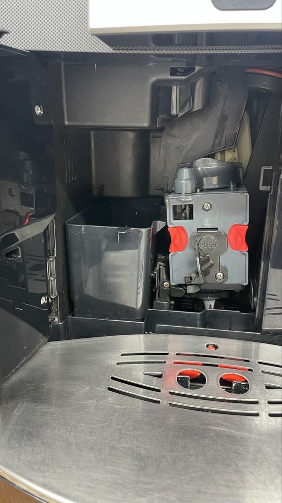 Expres Delonghi Perfecta Capuccino ESAM5500