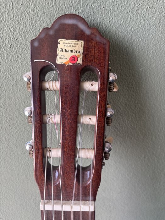 Viola Alhambra com bolsa